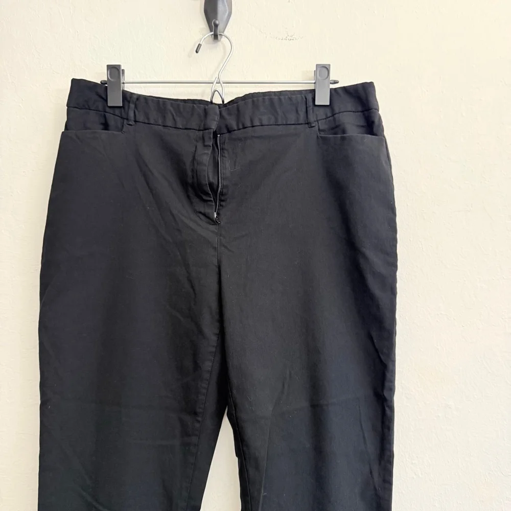 Simply Styled by Sears Women's Black Straight Leg Pants Size 16